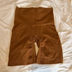 Skims Soft Smoothing Seamless shorts